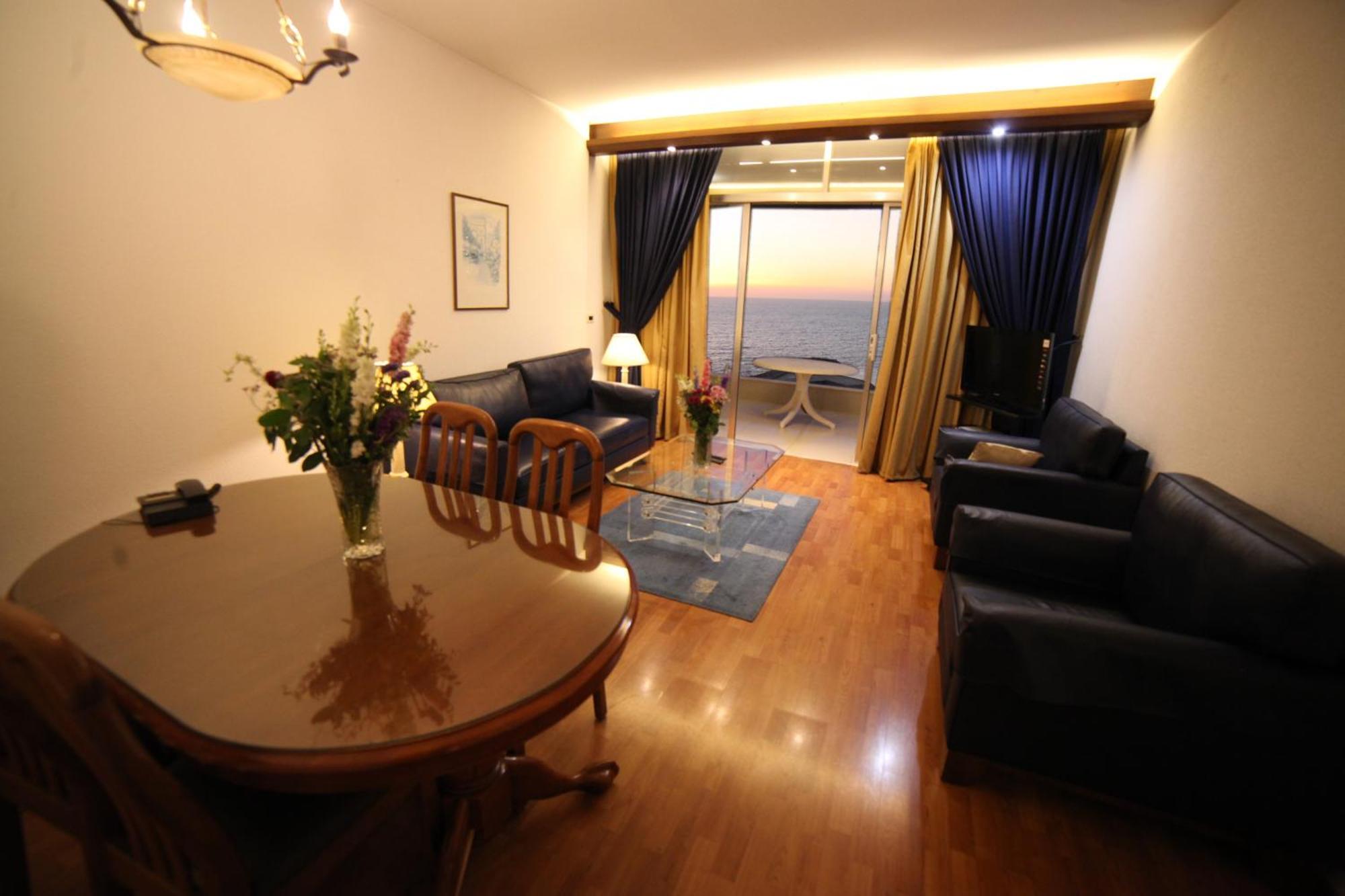 Holiday Home Suites Бейрут Екстериор снимка