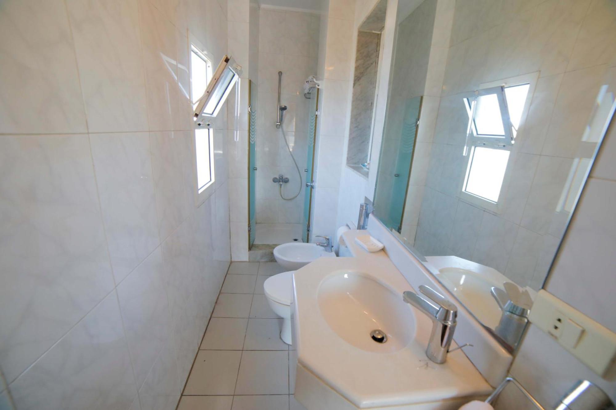 Holiday Home Suites Бейрут Екстериор снимка